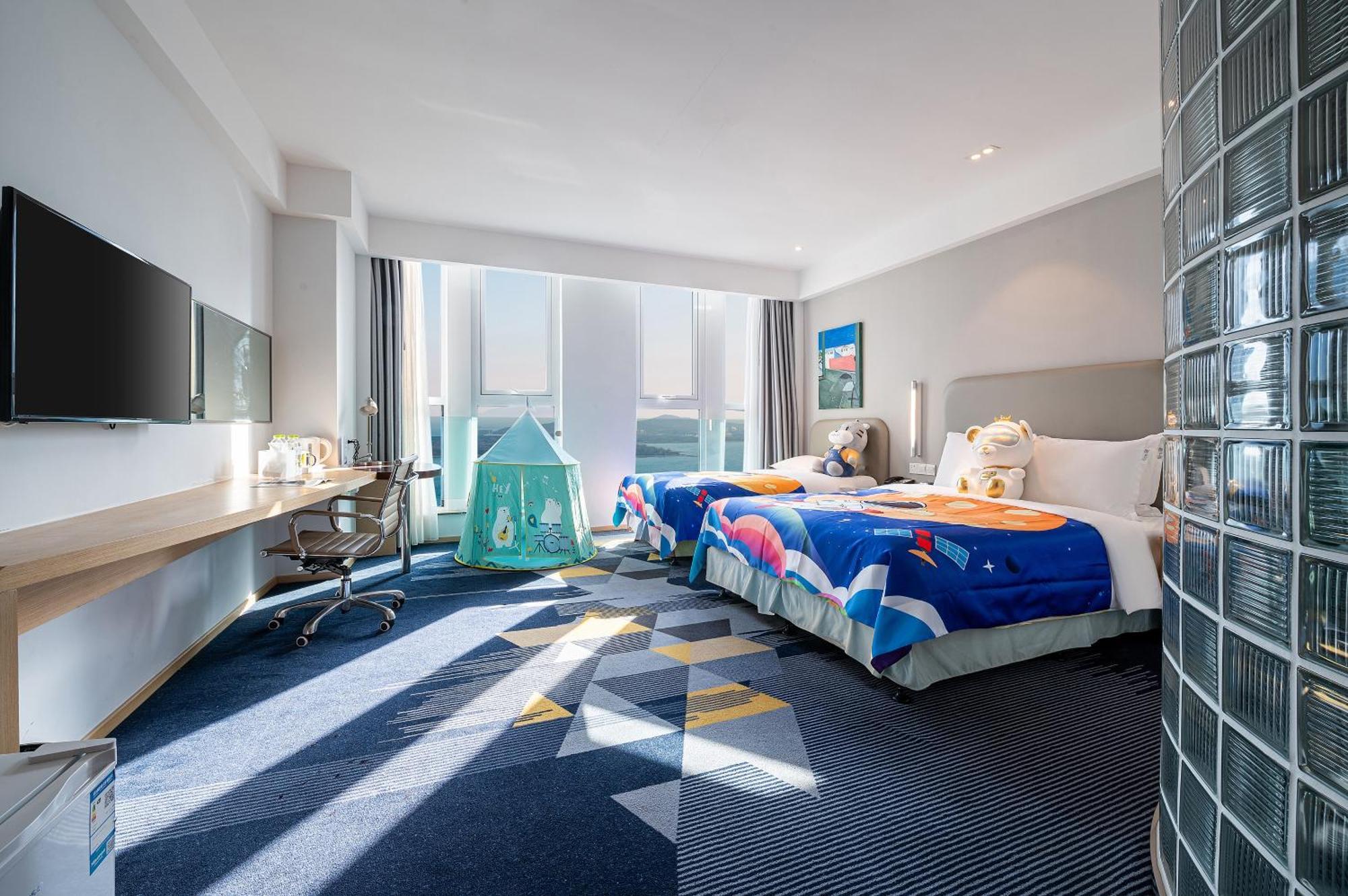 Holiday Inn Express - Qingdao West Coast By Ihg Exterior foto
