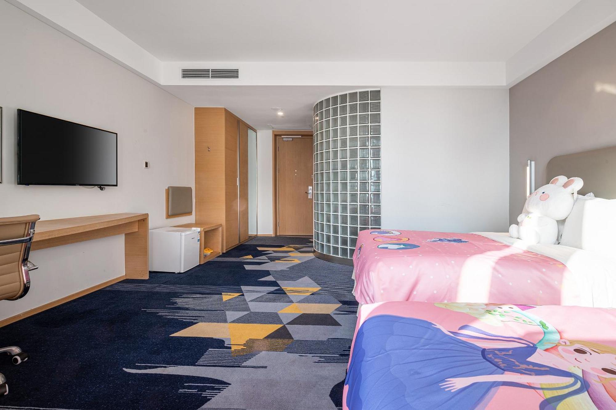 Holiday Inn Express - Qingdao West Coast By Ihg Exterior foto